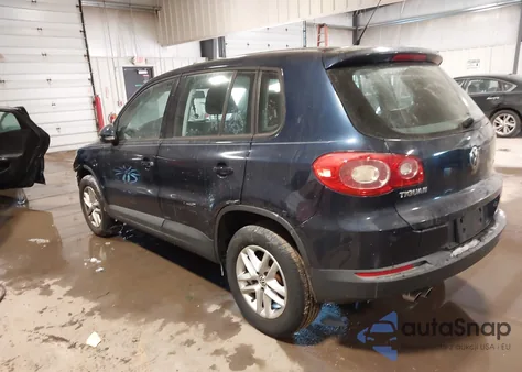 2011 Volkswagen Tiguan S from USA, damaged, VIN WVGAV7AX2BW521310